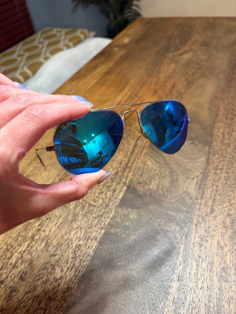 Ray-Ban Aviator RB3025 55mm Sunglasses with silver frame - Picture 4 of 8